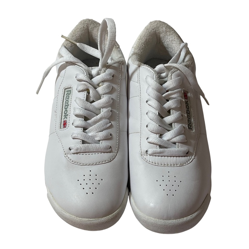 Reebok leather classic white princess tennis shoe size 8 clean and pre-owned